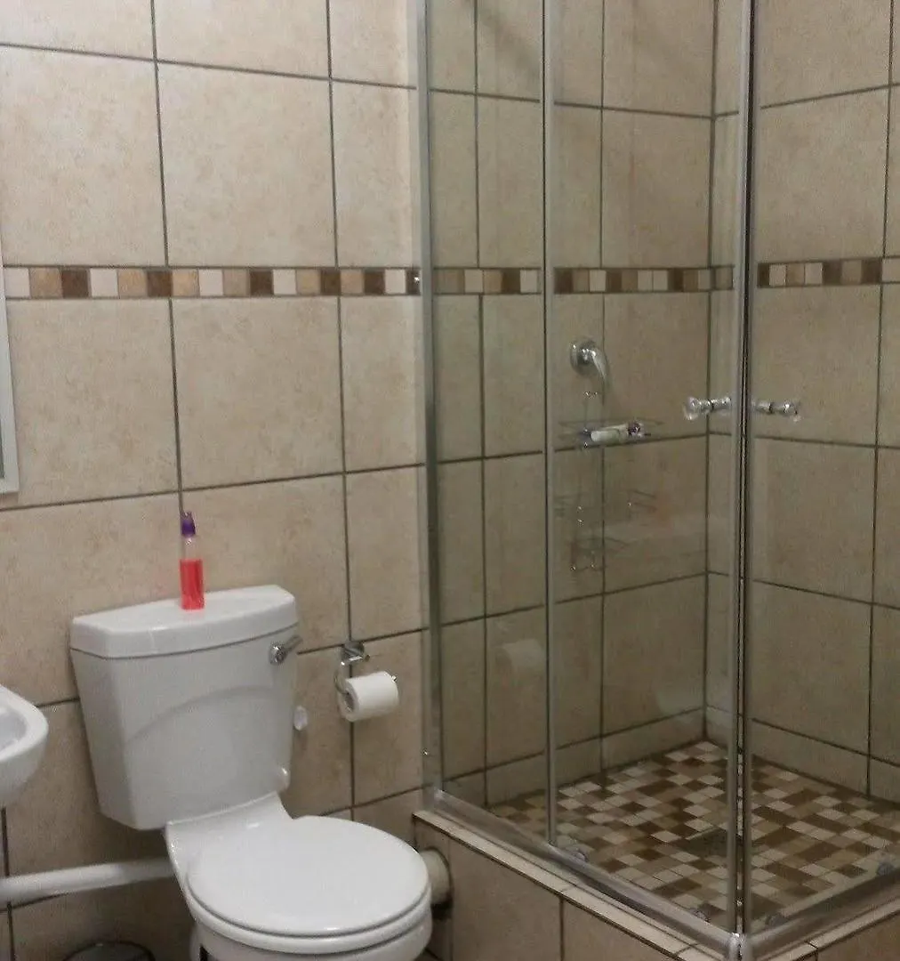 Guest house 9 On Rigg Self Catering Accommodation